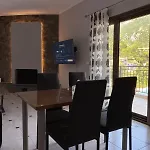 Whole House Evia 度假居 *